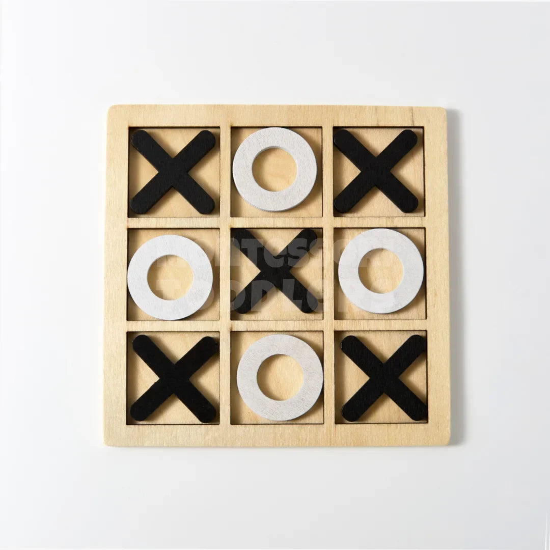 Momi Toys Wooden Tic Tac Toe Game