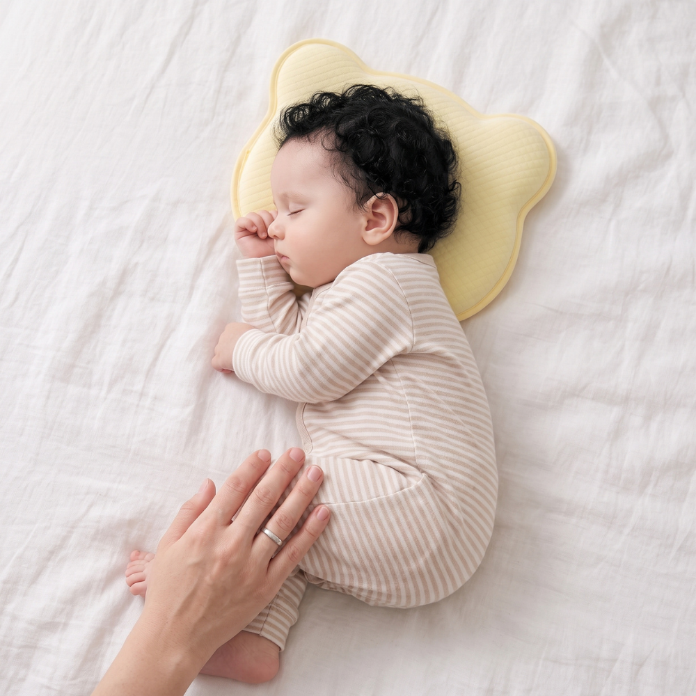Momi Toys Memory Foam Baby Pillow, Organic Cotton Head Support