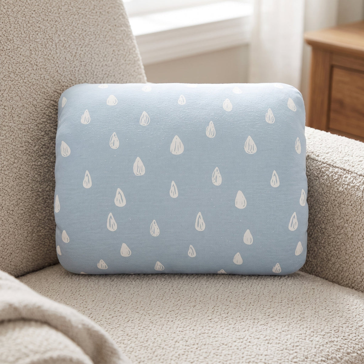 Momi Toys Nursing Arm Pillow for Feeding