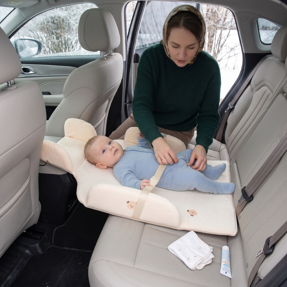 Momi Toys Portable Changing Pad, Padded Car Diaper Mat