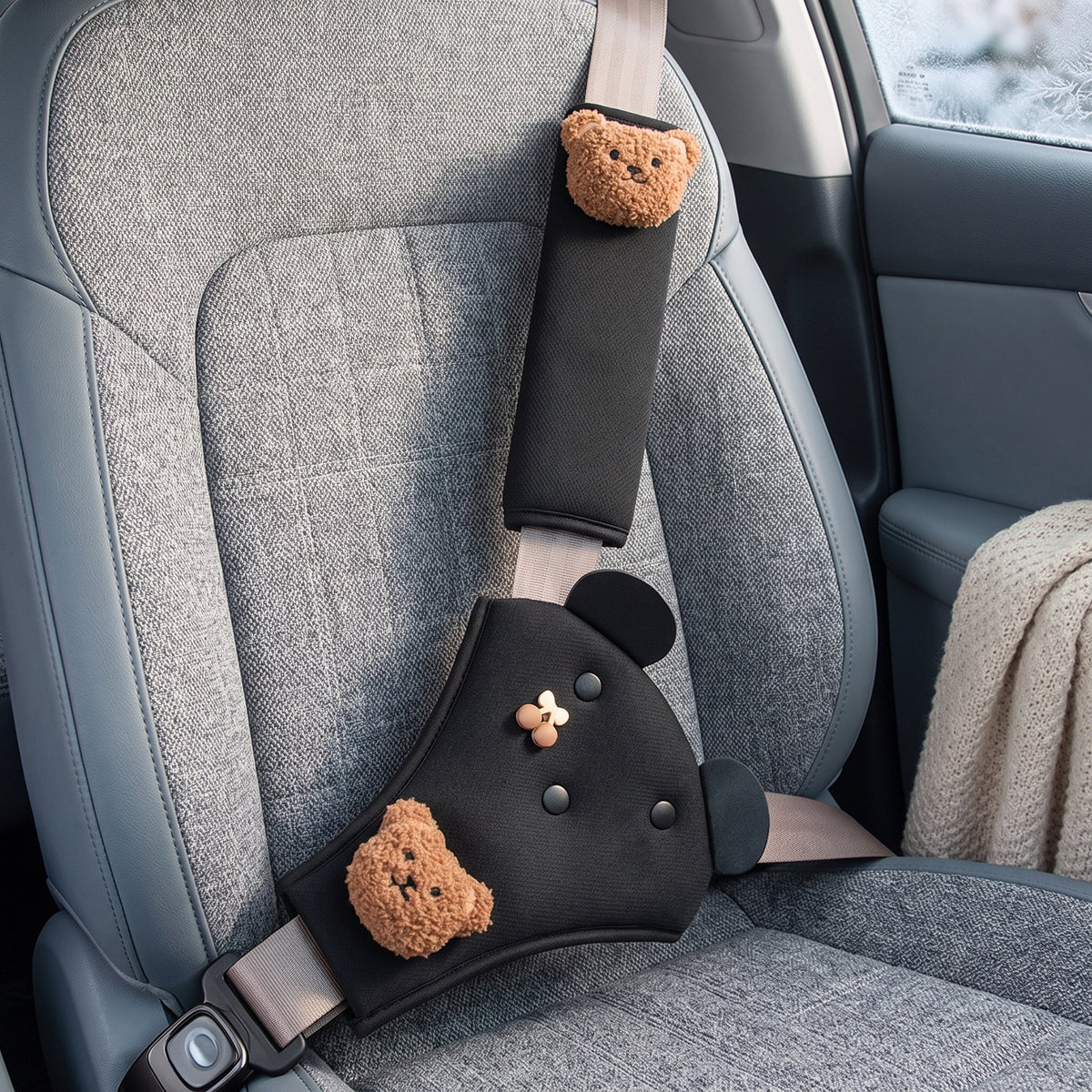 Momi Toys Seat Belt Cover, Plush Car Seat Strap Cushion