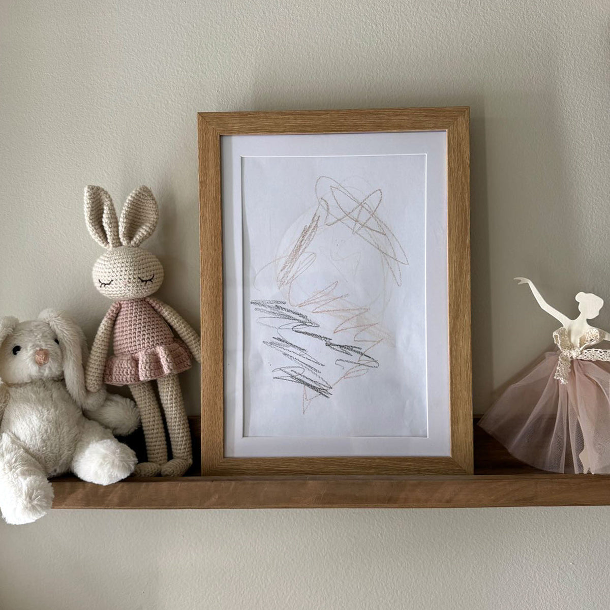 Momi Toys Kids Art Display Frame