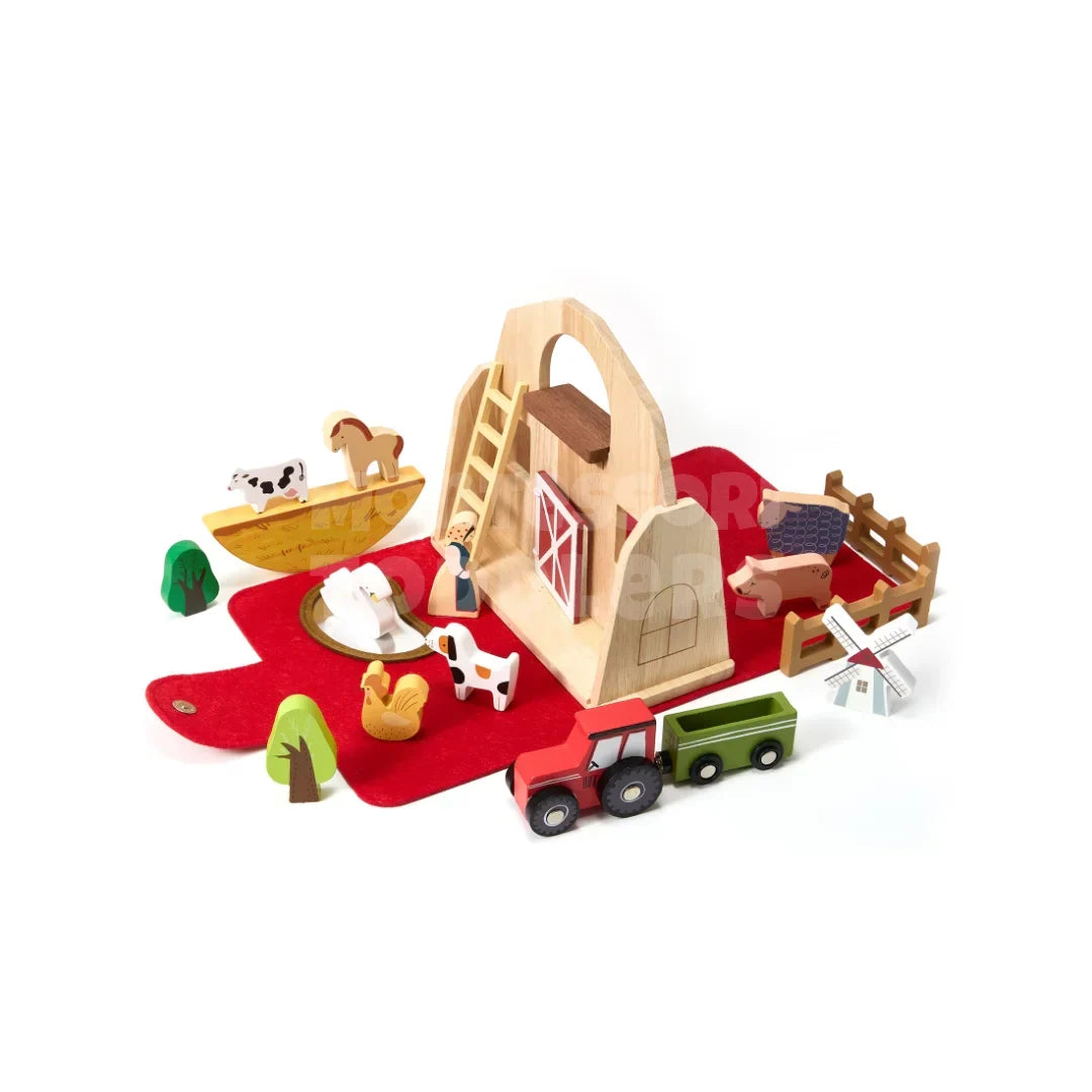 Momi Toys Wooden Travel Farm