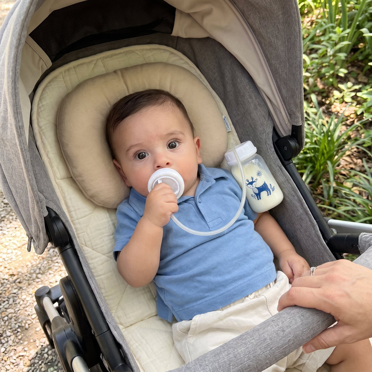 Momi Toys Hands Free Baby Bottle, Sippy Straw Feeding Bottle