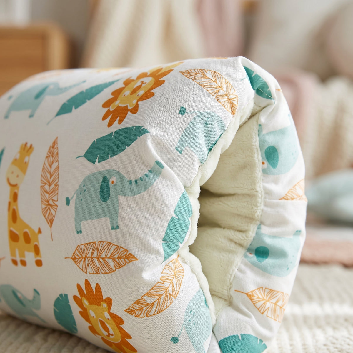 Momi Toys Nursing Arm Pillow for Feeding